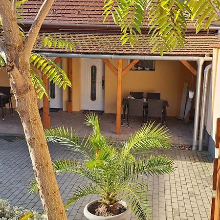Paradise Apartmanhaz Eger Ngoại thất bức ảnh